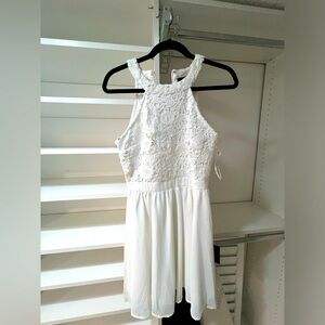 Lulu’s white skater dress with lace detail